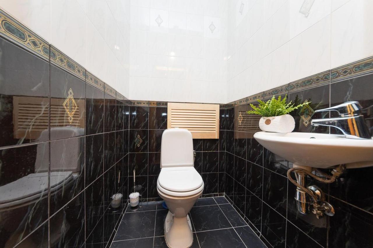 Spacious Apartments In The Center Of Obolon 2 Bedrooms キエフ エクステリア 写真